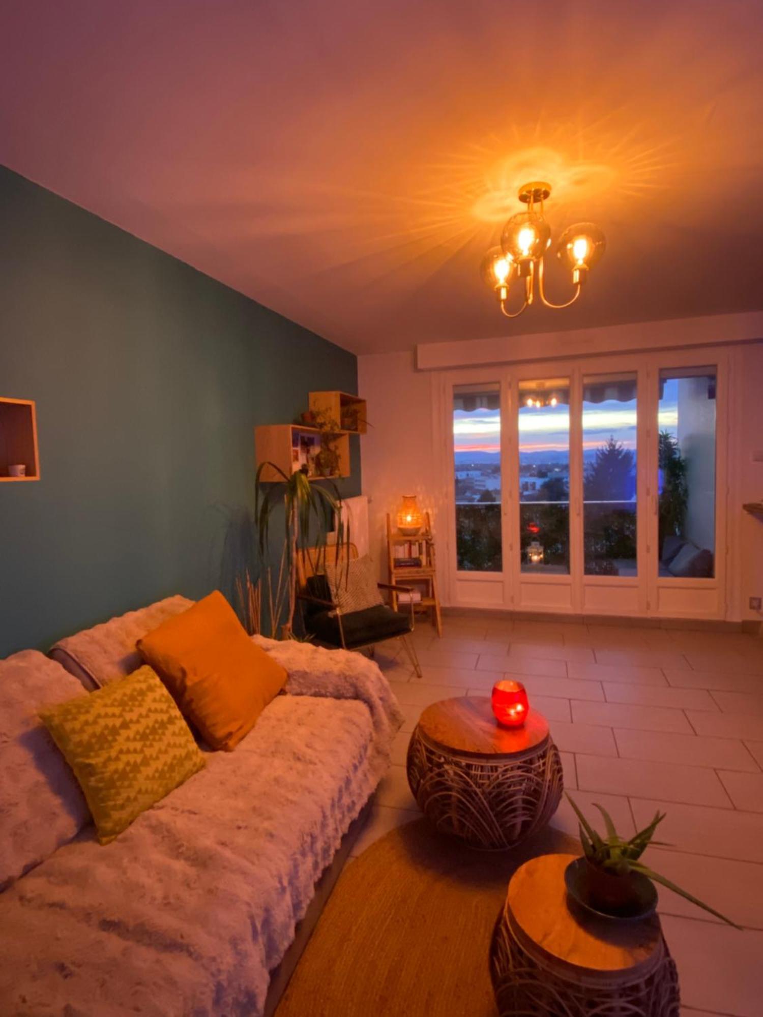Apartamento Le Paisible Décines-Charpieu Exterior foto